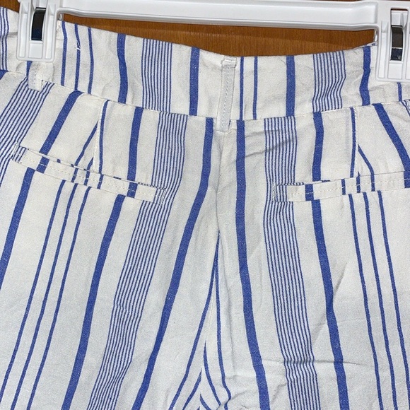 •ANN TAYLOR LOFT•THE RIVERA SHORT  WHITE & BLUE STRIPE LINEN/VISCOSE  SHORTS 6 - Picture 7 of 9